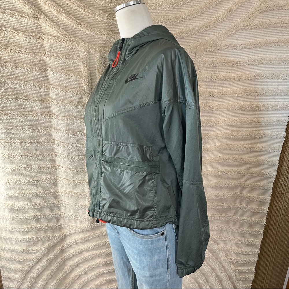 Nike Windrunner Cargo Jacket - image 6